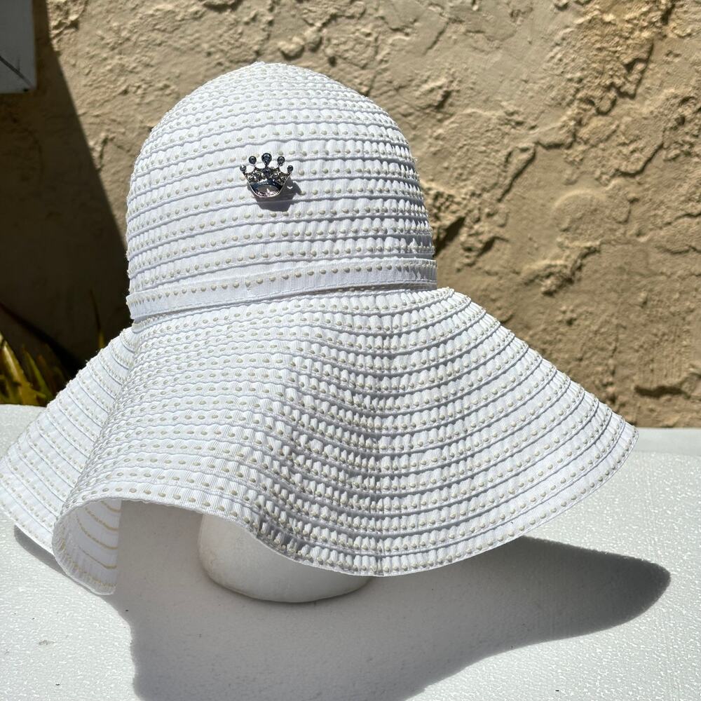 White Sun Hat. - image 1